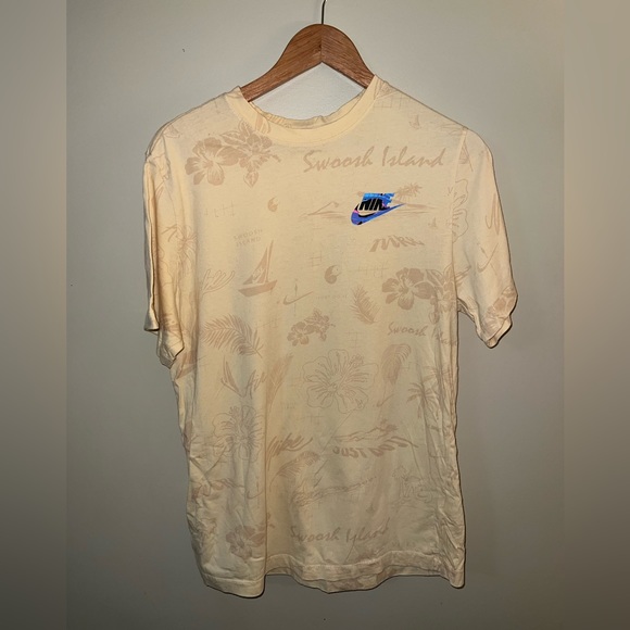 Men's Nike Shirt. Size Large. - Picture 1 of 2